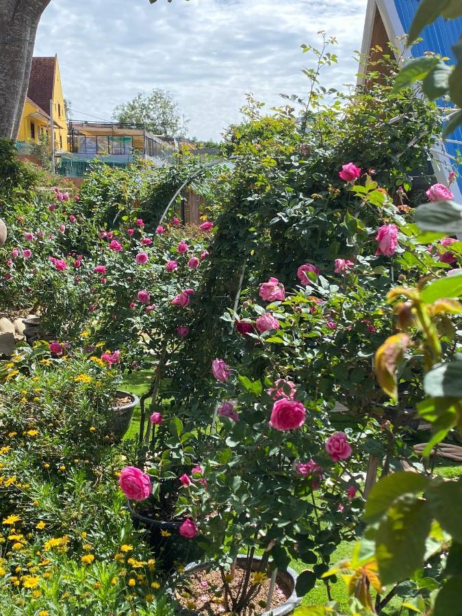 Homestay Khu Vuon Hoang Gia Dalat Bagian luar foto